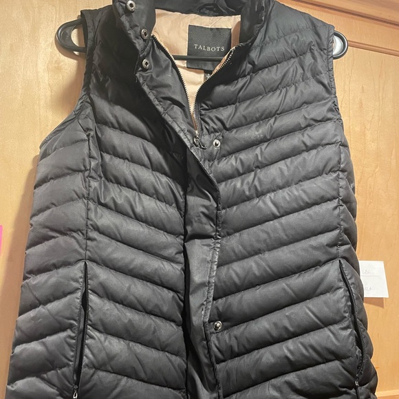 Small Talbots Women’s puffer vest - Picture 4 of 13